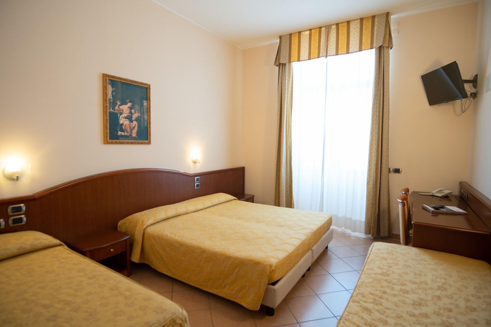 Готель Garda Family House Кастеллетто-ді-Бренцоне Екстер'єр фото